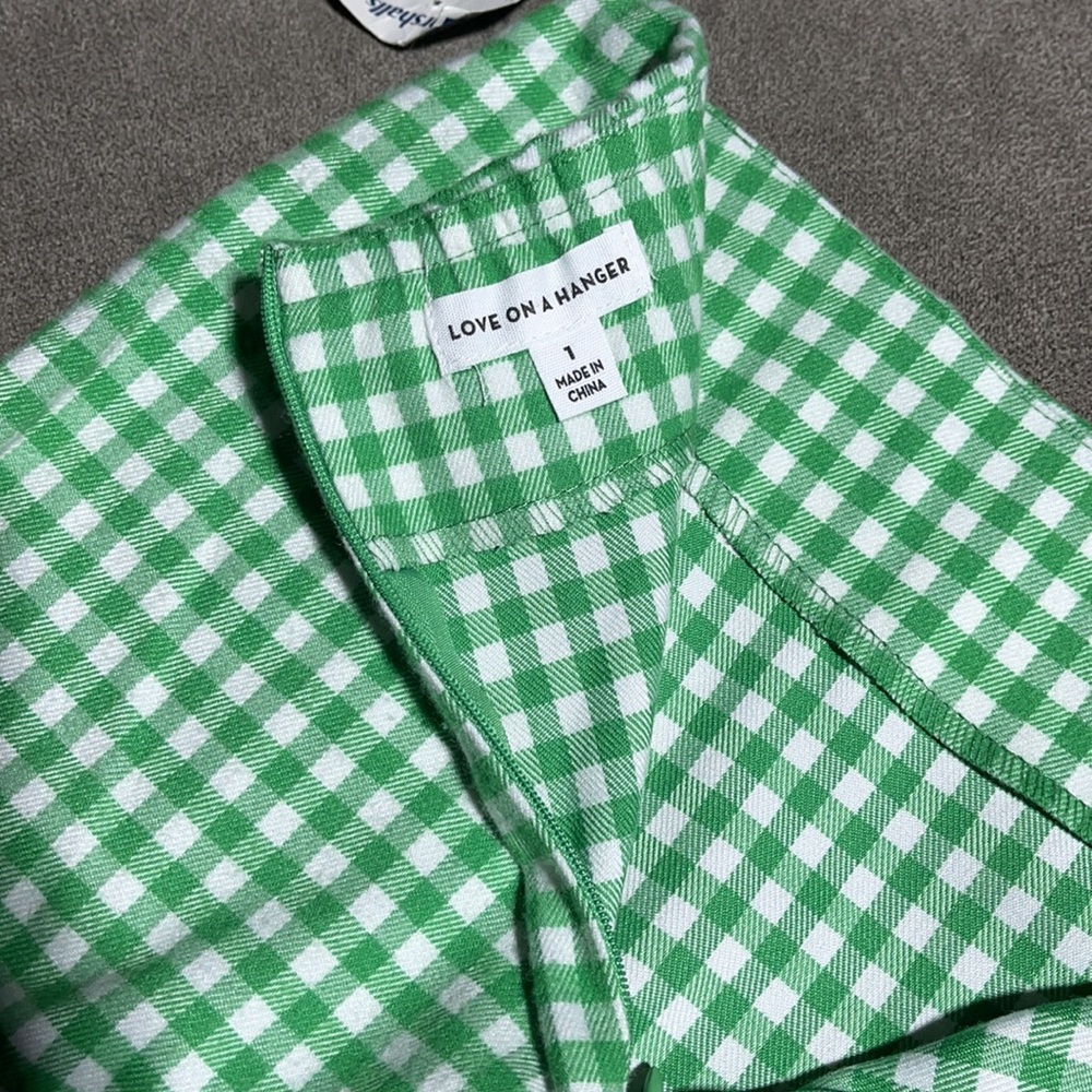 🥰🥰Love on a Hanger Gingham Skirt🥰🥰 - Picture 8 of 8